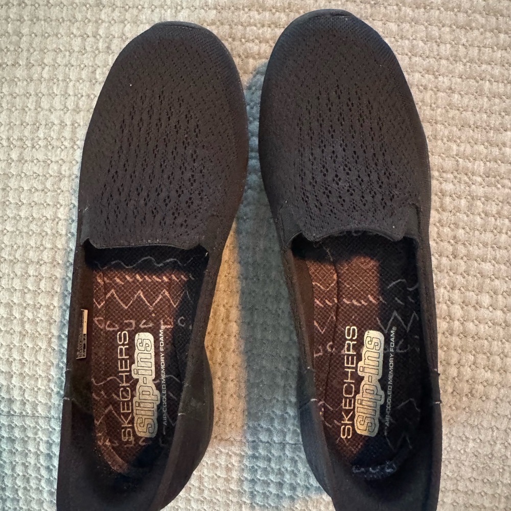 Skechers Black Mesh Slip-Ins Womens 9